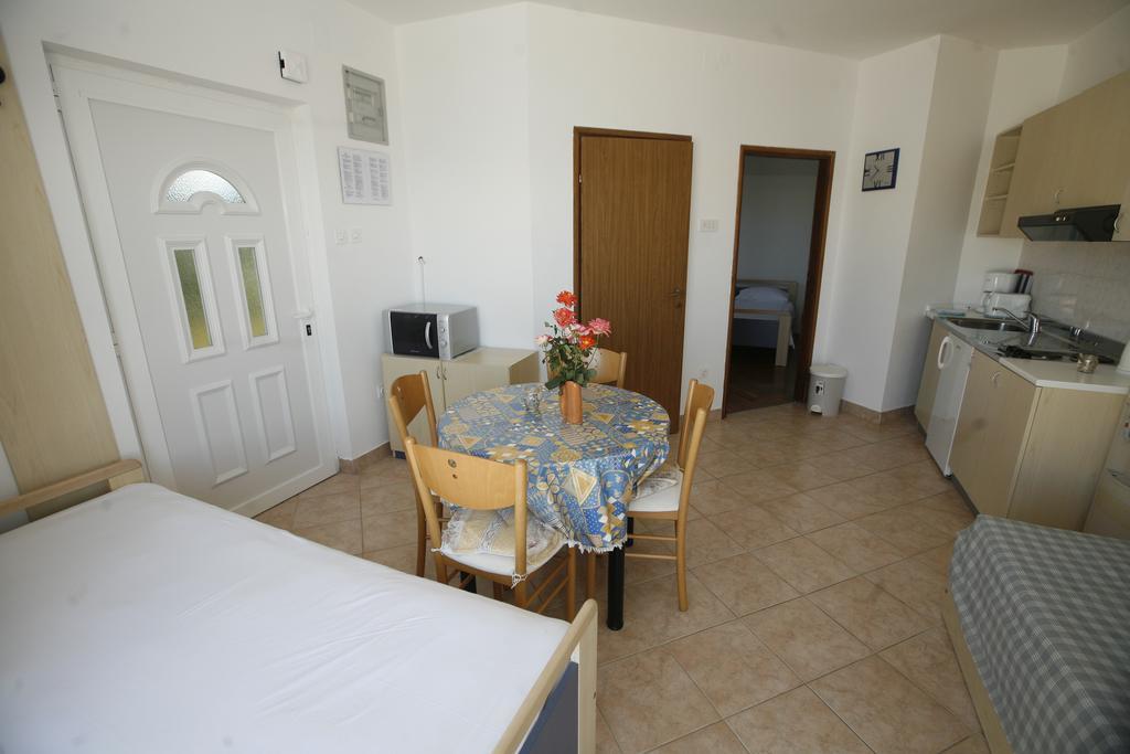 Apartments Roza Miškovići Exterior foto